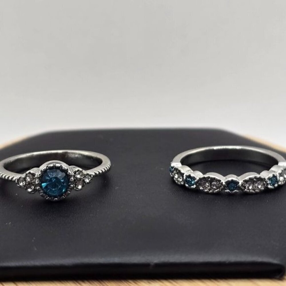 Ring Set With Blue & Clear Stones In Silver Tone For Women Size 9 (NWOT) - Picture 3 of 5